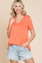Load image into Gallery viewer, Semi Loose V Neck Sort Sleeve Top - krisglamcloset