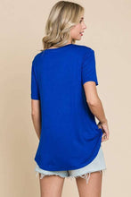 Load image into Gallery viewer, Semi Loose V Neck Sort Sleeve Top - krisglamcloset