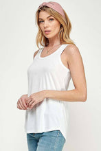 Load image into Gallery viewer, Scoop Neck Solid Tank Top - krisglamcloset