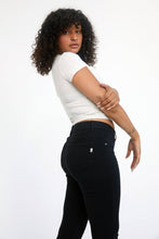 Load image into Gallery viewer, 1822 Denim CURVY 28" CONTOUR SHAPEWEAR JEAN in BLACK - krisglamcloset