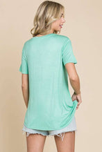 Load image into Gallery viewer, Semi Loose V Neck Sort Sleeve Top - krisglamcloset