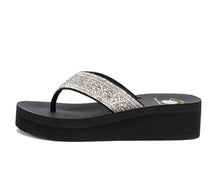 Load image into Gallery viewer, Penny Flatform Sandal-Clear - krisglamcloset