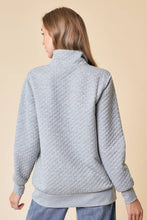 Load image into Gallery viewer, DIAMOND COTTON PADDING PULL OVER WITH METAL SNAP - krisglamcloset
