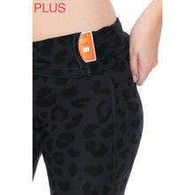 Load image into Gallery viewer, Plus Size Premium Activewear 7/8 Length Leggings - krisglamcloset