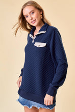 Load image into Gallery viewer, DIAMOND COTTON PADDING PULL OVER WITH METAL SNAP - krisglamcloset