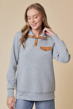 Load image into Gallery viewer, DIAMOND COTTON PADDING PULL OVER WITH METAL SNAP - krisglamcloset
