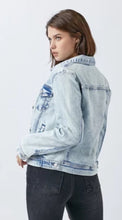 Load image into Gallery viewer, Acid Light Vintage Washed Denim Jacket - krisglamcloset