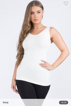 Load image into Gallery viewer, Reversible V or U Neckline Seamless Tank - krisglamcloset