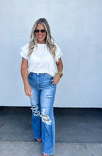Load image into Gallery viewer, GARDEN STROLL FLUTTER SLEEVE TOP - krisglamcloset