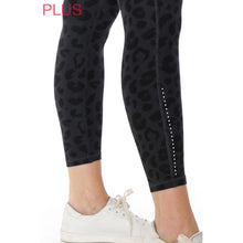 Load image into Gallery viewer, Plus Size Premium Activewear 7/8 Length Leggings - krisglamcloset