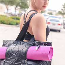 Load image into Gallery viewer, Mixologie Keychain Mini Rollerball Perfume - krisglamcloset