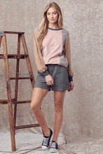 Load image into Gallery viewer, PLUS Oversized Color Block Top - krisglamcloset