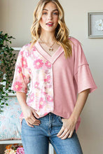 Load image into Gallery viewer, SOLID AND FLORAL TOP - krisglamcloset