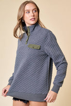 Load image into Gallery viewer, DIAMOND COTTON PADDING PULL OVER WITH METAL SNAP - krisglamcloset
