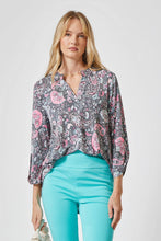 Load image into Gallery viewer, 3/4 Sleeve LIZZY MEDALLION Wrinkle Free Blouse - krisglamcloset