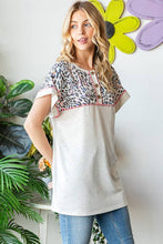 Load image into Gallery viewer, SOLID AND ANIMAL TOP - krisglamcloset