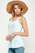 Load image into Gallery viewer, Scoop Neck Solid Tank Top - krisglamcloset