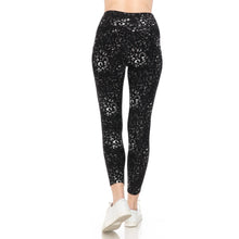 Load image into Gallery viewer, Premium Activewear 7/8 Length Leggings with Pockets - krisglamcloset