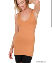 Load image into Gallery viewer, ZENANA SCOOP NECK SEAMLESS TANK TOP - krisglamcloset