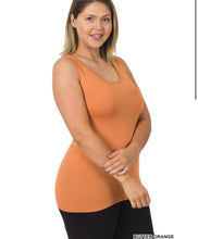 Load image into Gallery viewer, ZENANA PLUS SCOOP NECK SEAMLESS TANK TOP - krisglamcloset
