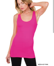 Load image into Gallery viewer, ZENANA PLUS SCOOP NECK SEAMLESS TANK TOP - krisglamcloset