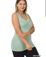 Load image into Gallery viewer, ZENANA PLUS SCOOP NECK SEAMLESS TANK TOP - krisglamcloset