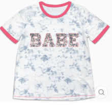 Load image into Gallery viewer, LEOPARD BABE PATCH ON MARBLE RINGER TEE - krisglamcloset