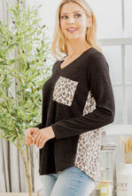 Load image into Gallery viewer, ANIMAL CONTRAST TOP BLACK - krisglamcloset