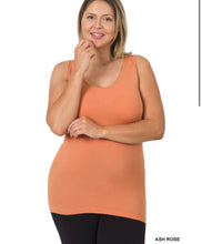 Load image into Gallery viewer, ZENANA PLUS SCOOP NECK SEAMLESS TANK TOP - krisglamcloset