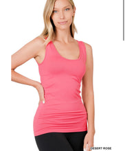 Load image into Gallery viewer, ZENANA SCOOP NECK SEAMLESS TANK TOP - krisglamcloset