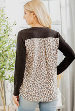 Load image into Gallery viewer, ANIMAL CONTRAST TOP BLACK - krisglamcloset