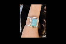 Load image into Gallery viewer, Simply Santa Fe 34 - krisglamcloset