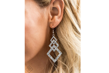 Load image into Gallery viewer, Sunset Sightings 70 - krisglamcloset