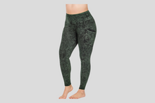 Load image into Gallery viewer, ZENANA PLUS MINERAL WASH WIDE WAISTBAND FULL LEGGINGS WITH POCKETS - krisglamcloset