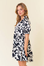 Load image into Gallery viewer, Floral Print Smocked Split V-Neck Puff Dress

