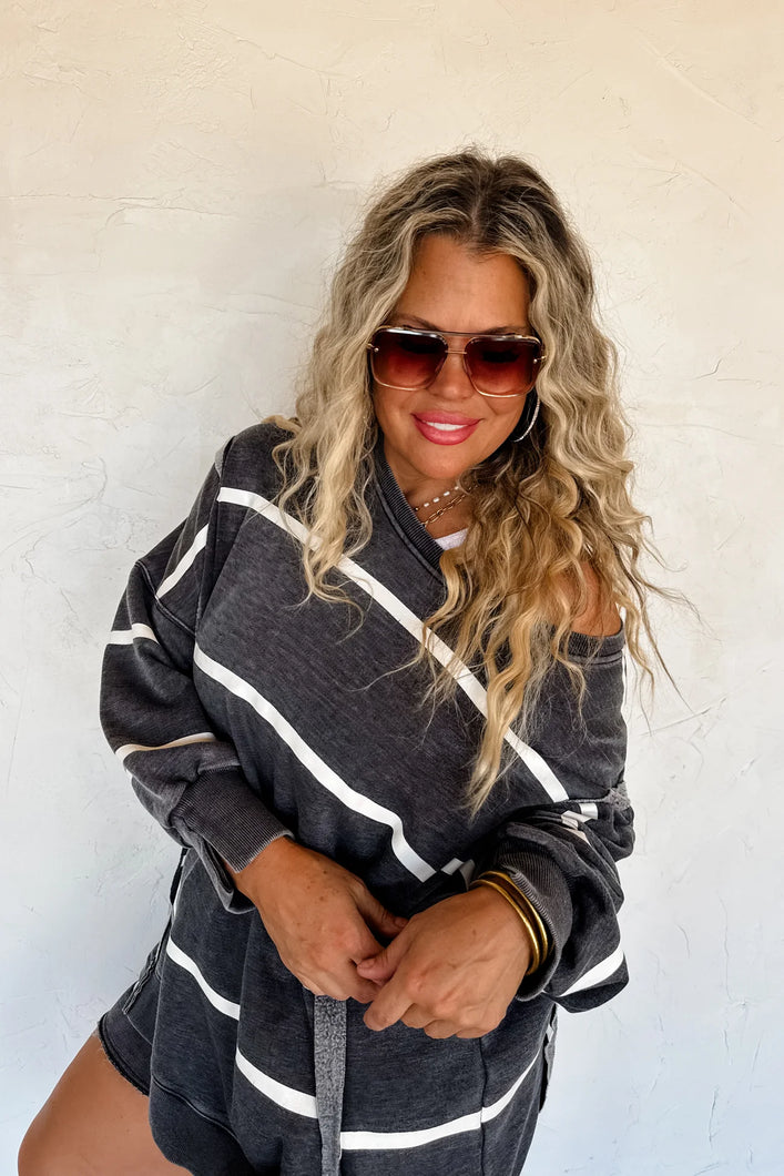 CLASSIC CREW STRIPED PULLOVER - krisglamcloset