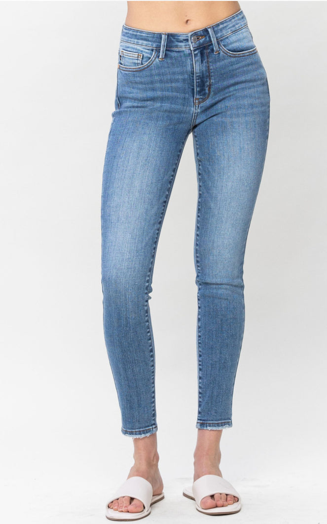 Judy Blue Mid Rise Vintage Skinny Jeans - krisglamcloset