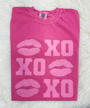 Load image into Gallery viewer, XOXO T-Shirt
