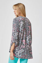 Load image into Gallery viewer, 3/4 Sleeve LIZZY MEDALLION Wrinkle Free Blouse
