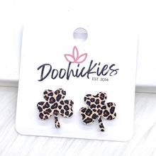 Load image into Gallery viewer, 16mm Acrylic Clover Studs -Earrings
