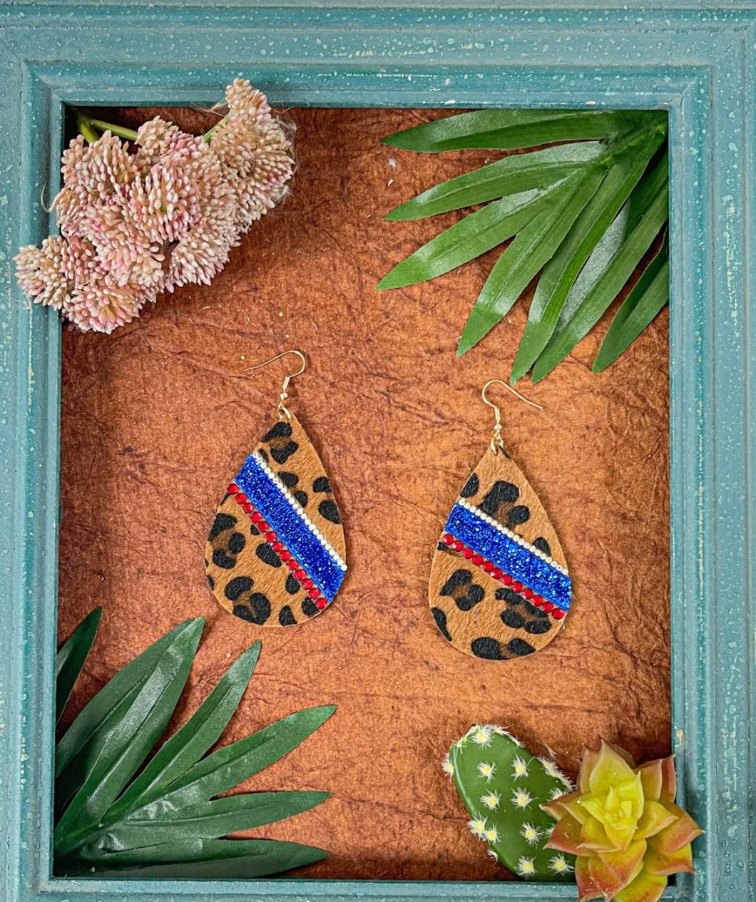 LEO TEARDROP EARRINGS