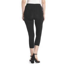 Load image into Gallery viewer, OMG Wide Waistband Capri Leggings - Black
