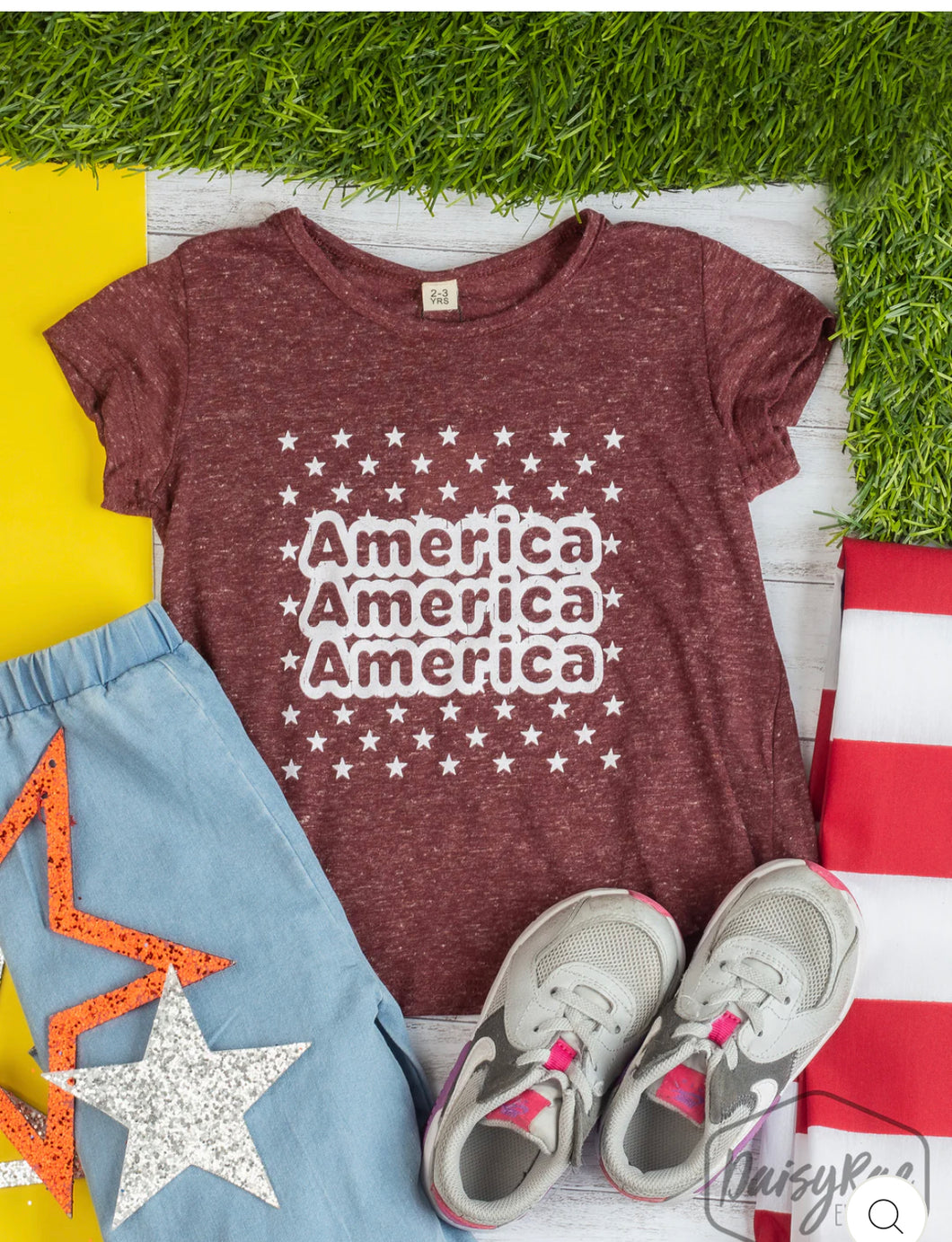 GIRLS AMERICA AMERICA AMERICA ON HEATHERED MAROON SHORTSLEEVE TEE