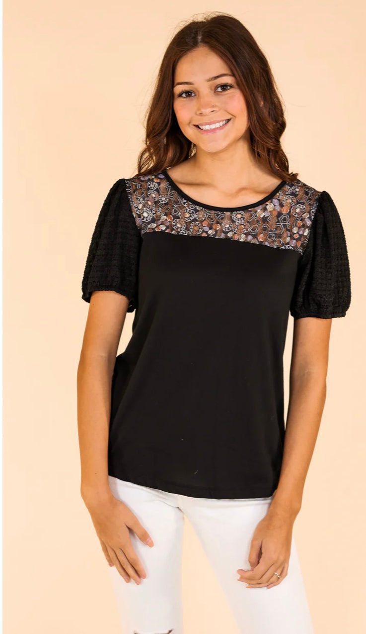 BLACK TOP WITH FLORAL LACE AND PUFF SLEEVE