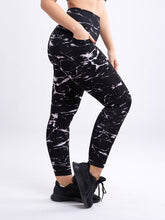 Load image into Gallery viewer, High-Waisted Classic Gym Leggings w Pockets
