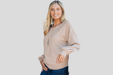 Load image into Gallery viewer, CRISPY LEAVES TAN LONG-SLEEVED SWEATER
